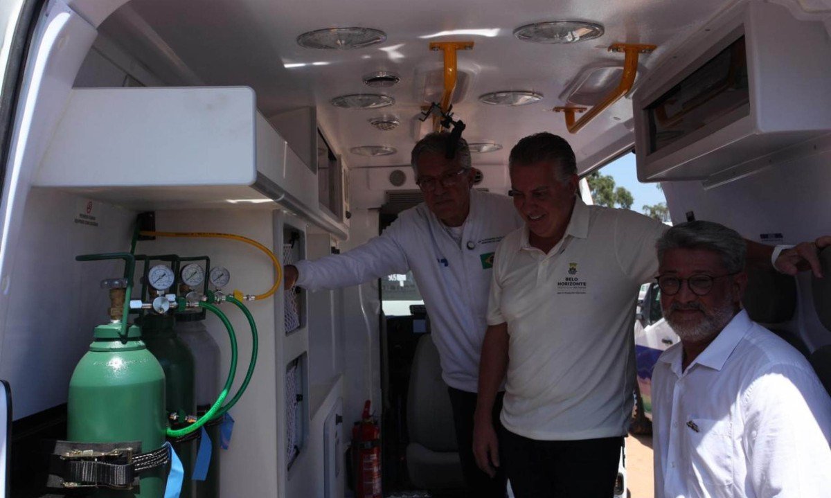 Prefeito &Aacute;lvaro Dami&atilde;o (Uni&atilde;o) e Ministro da Sa&uacute;de Alexandre Padilha 