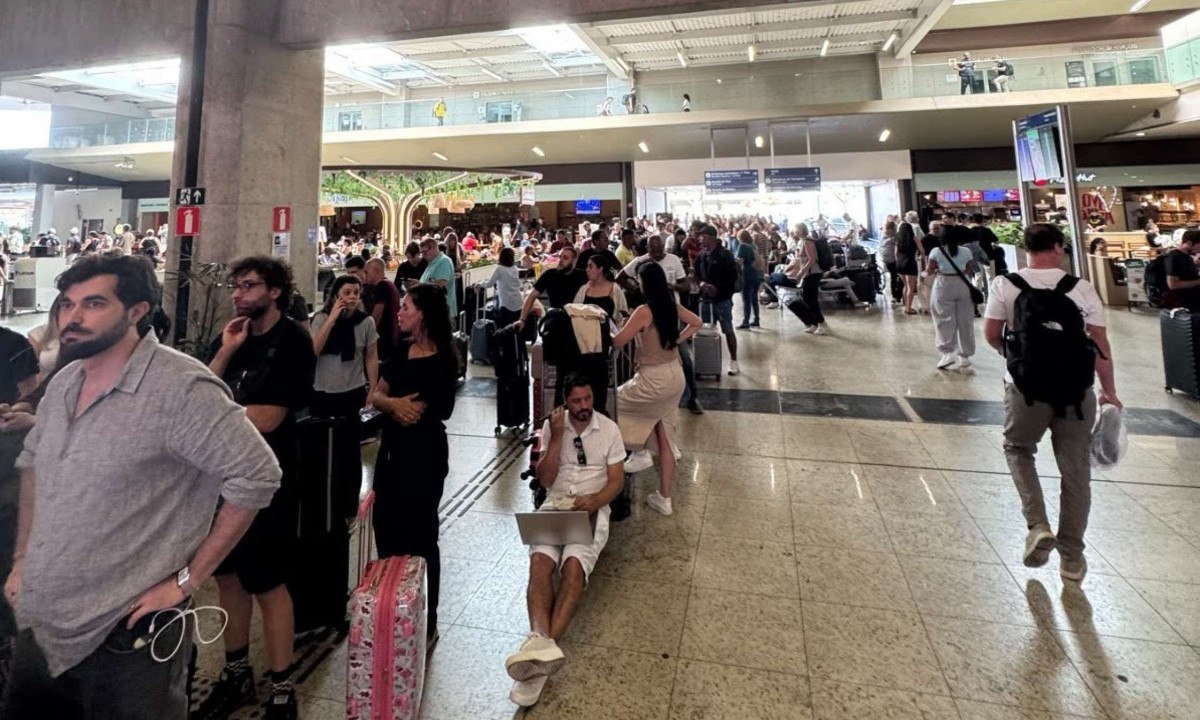 A intervenção no Aeroporto de BH, em Confins, gerou cancelamento de 45 voos, sendo 22 chegadas e 23 partidas
- (crédito: Arquivo pessoal)