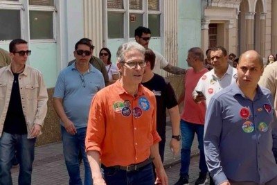 Romeu Zema cumpriu agenda em Varginha, no Sul de Minas Gerais, neste sábado (26/9) -  (crédito:  Thiago Max/Campanha Romeu Zema)