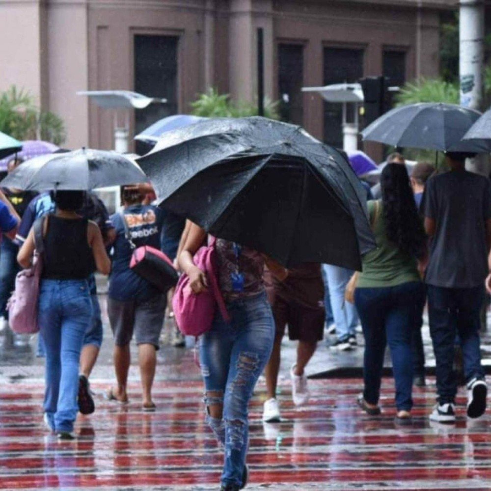 BH está sob alerta de chuva com raios e ventos até segunda (28/9); confira