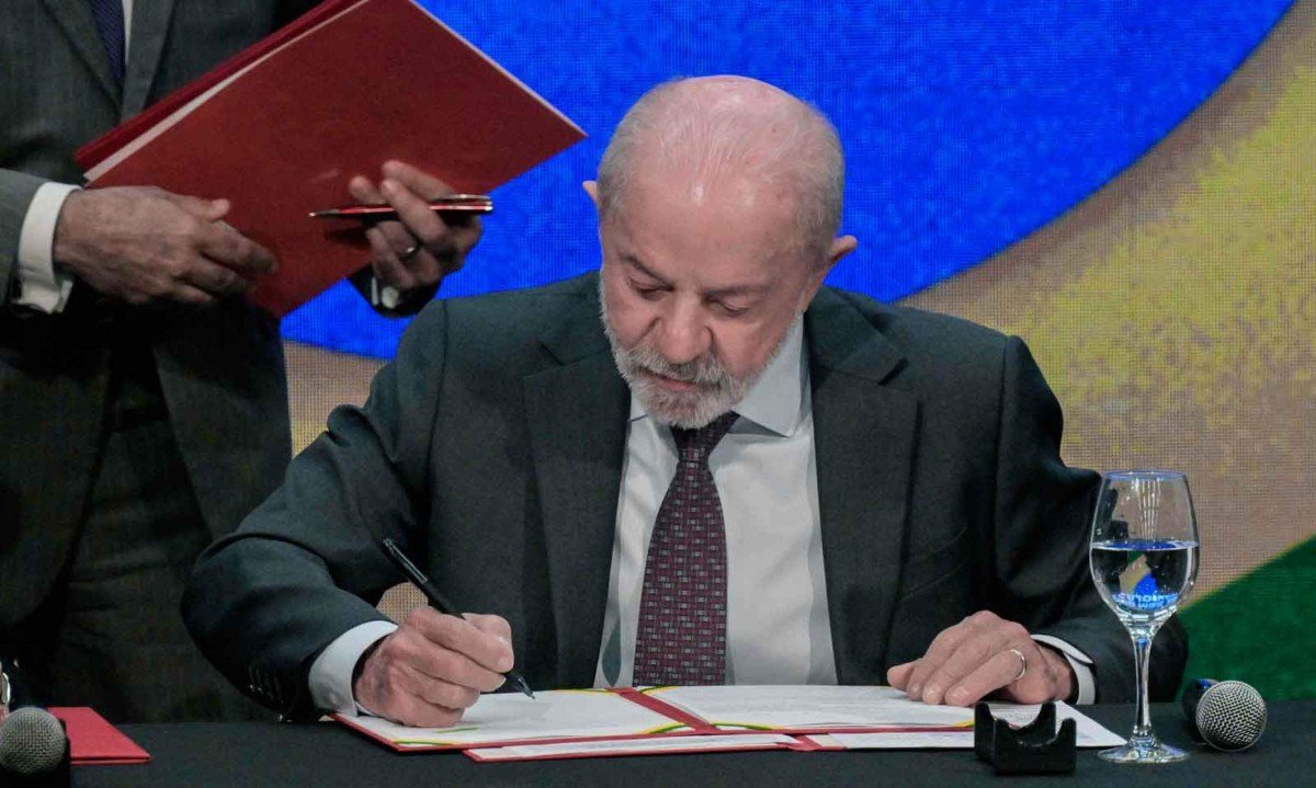 O presidente Lula decidiu encerrar a atividade por meio da Medida Provisória nº 1.394, assinada na sexta-feira, 25 de setembro -  (crédito:  Nelson Almeida/AFP)