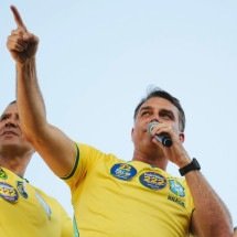 Flávio Bolsonaro confirma presença no debate da Globo e provoca Lula