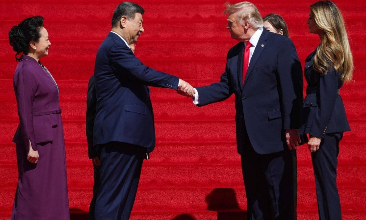 O anúncio ocorre após a recente visita de Estado do presidente Xi Jinping aos EUA, a primeira em mais de uma década, e reforça o esforço mútuo para manter a estabilidade econômica - (crédito: WIN MCNAMEE/GETTY IMAGES via AFP)