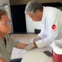 Saúde de Leonardo: cantor faz exames após cortar álcool e emagrecer