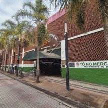 Idoso morre atropelado por ônibus no Centro de BH - Jair Amaral/EM/D.A Press
