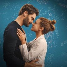 Gostou de 'A hipótese do amor'? Confira quatro romances para assistir