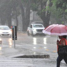 Tempestade e granizo colocam BH e 687 de cidades em alerta; confira - Tulio Santos/EM/D.A.Press