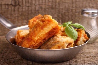 Como fazer peixe frito sequinho e crocante para a sua semana -  (crédito: Tupi)