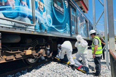 Treinamento no metrô de BH simula atropelamento  -  (crédito: Edésio Ferreira/EM)