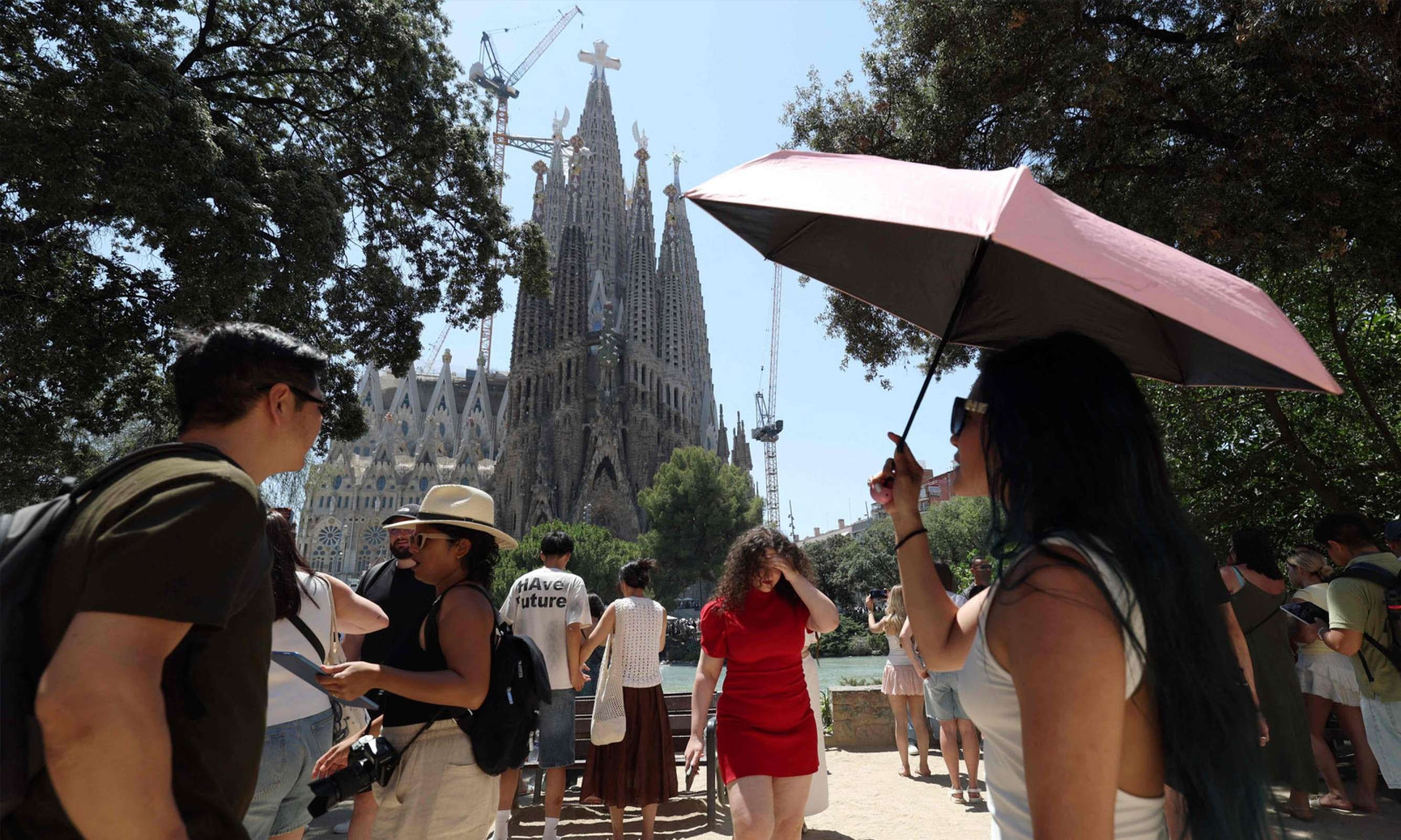 Barcelona &eacute; refer&ecirc;ncia mundial nesse modelo de ref&uacute;gios contra o calor