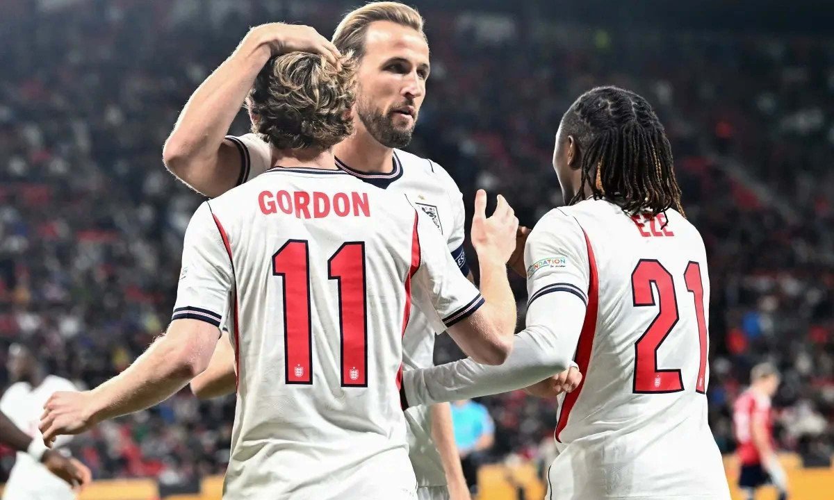 Inglaterra aproveita expulsão, bate Tchéquia e desencanta na Liga das Nações - (crédito: No Ataque Internacional)