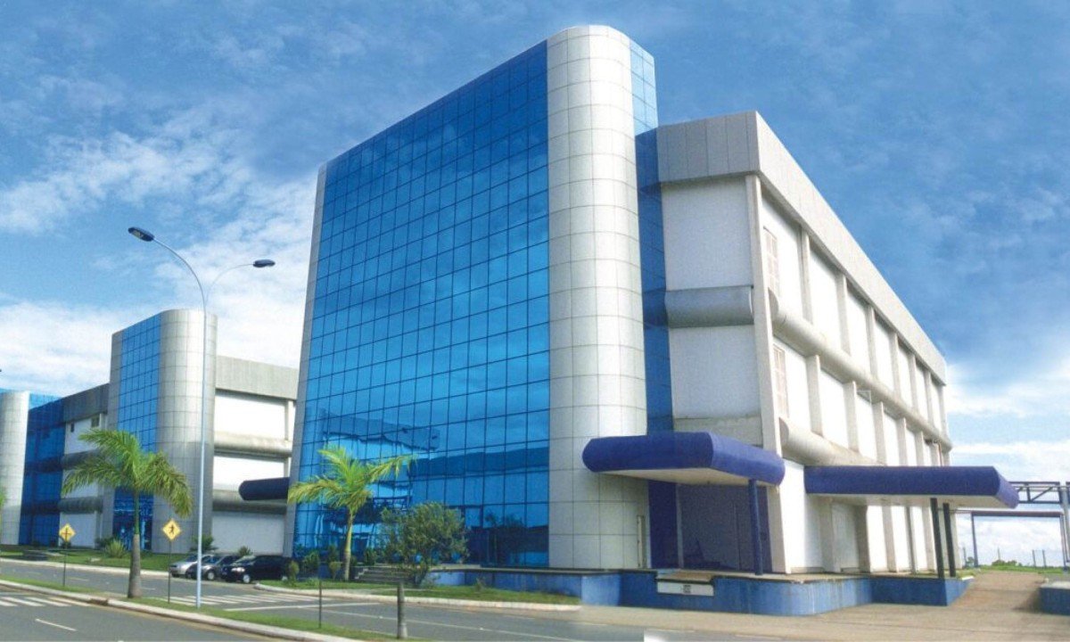 Indústria farmacêutica como pilar da saúde no Brasil - (crédito: DINO)