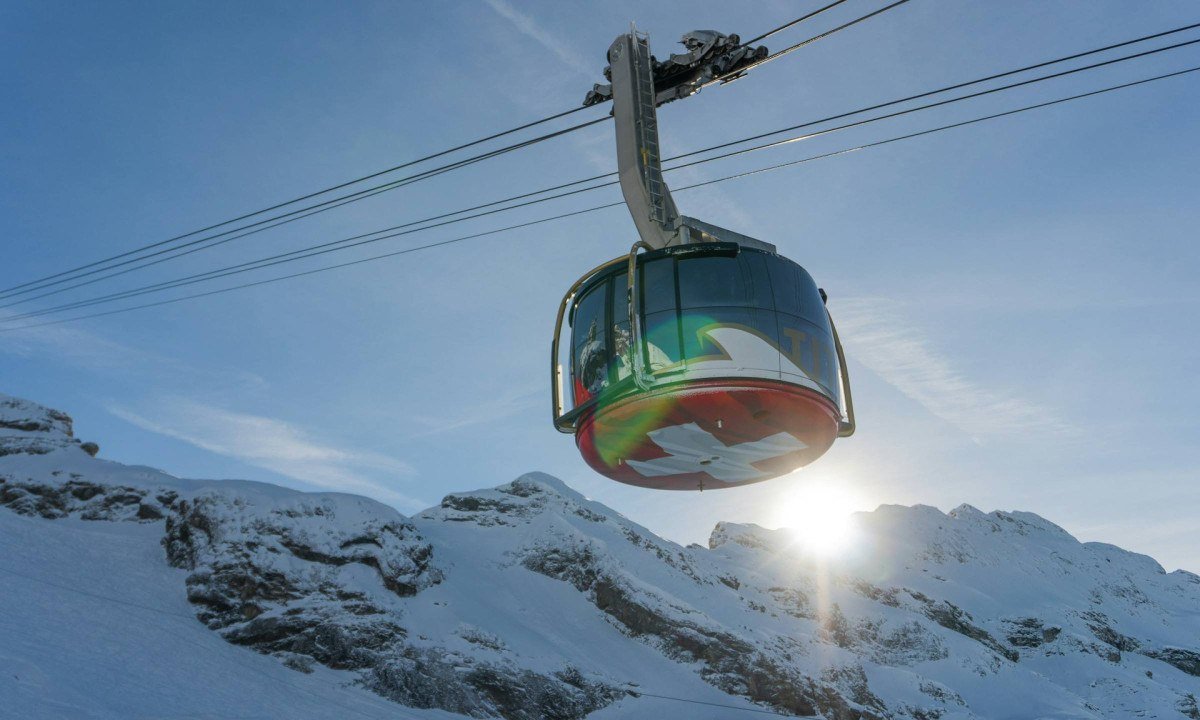Outra op&ccedil;&atilde;o inesquec&iacute;vel na Su&iacute;&ccedil;a &eacute; a trilha da geleira, que come&ccedil;a na esta&ccedil;&atilde;o do TITLIS Rotair (um dos &uacute;nicos bondinhos com cabine girat&oacute;ria no mundo)