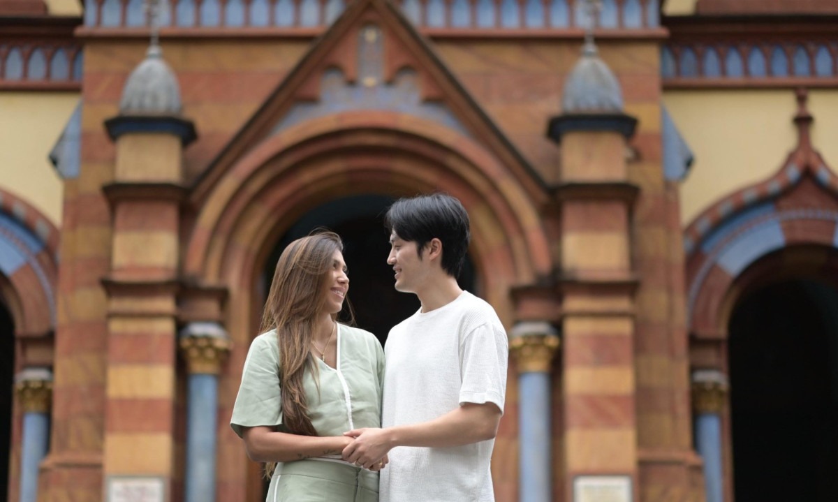 Morena Monaco e Suwoong Kim Mineira se casaram na Igreja São José, no Centro de Belo Horizonte - (crédito: Leandro Couri/EM/D.A.Press)