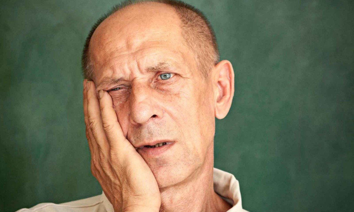 Em grande parte dos casos, a paralisia facial costuma regredir à medida que o inchaço do nervo diminui espontaneamente


 -  (crédito: freepik)