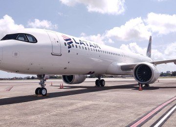 Aeronave da LATAM, companhia a&eacute;rea envolvida em incidente com crian&ccedil;a ferida no voo LA3122 -  (crédito: Latam)