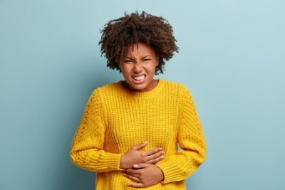 Em casos muito iniciais e selecionados, o tumor pode ser tratado por procedimento endoscópico -  (crédito: wayhomestudio/magnific)