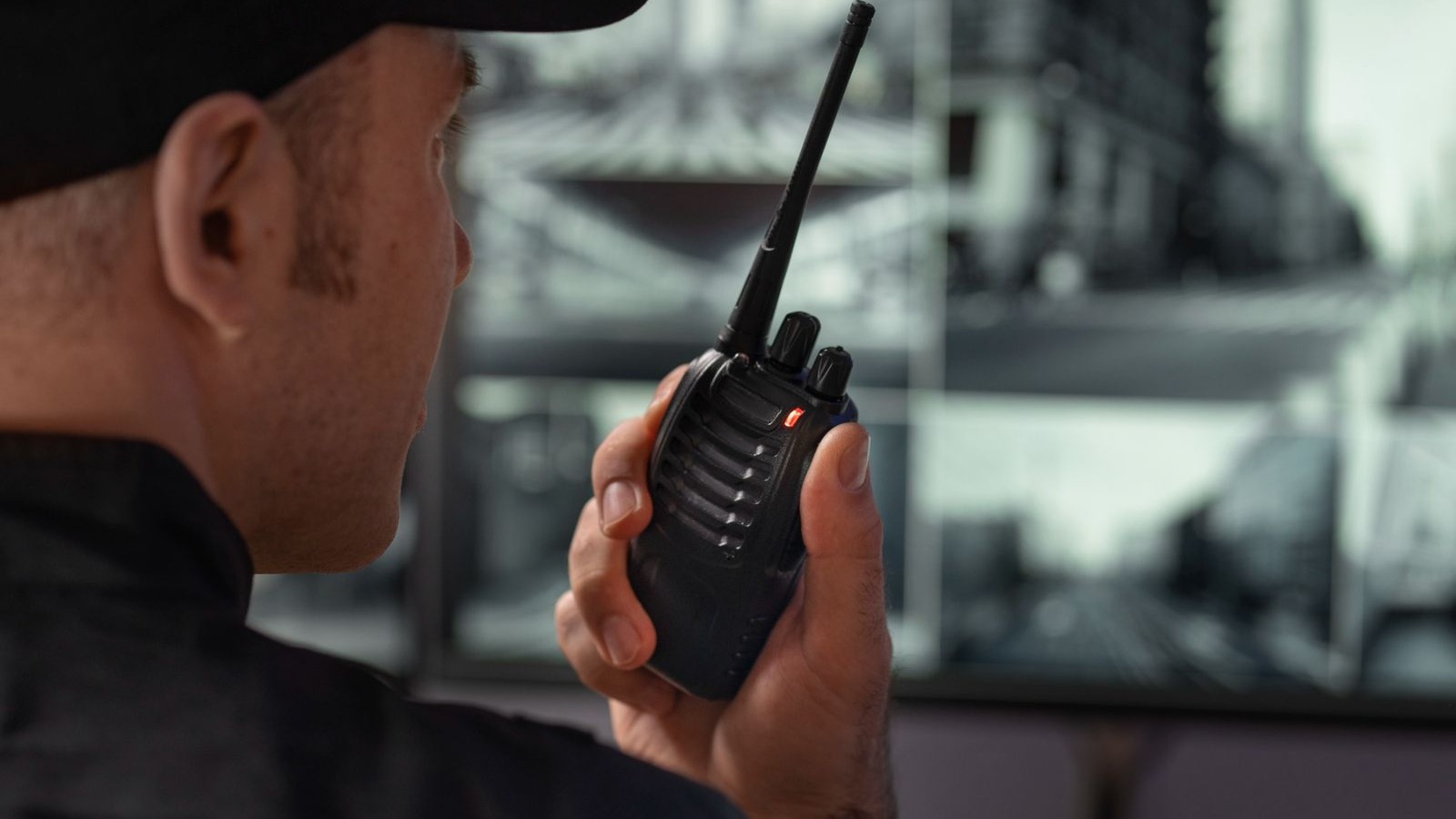 Projetos no Congresso discutem aposentadoria especial para vigilantes - (crédito: Magnific)