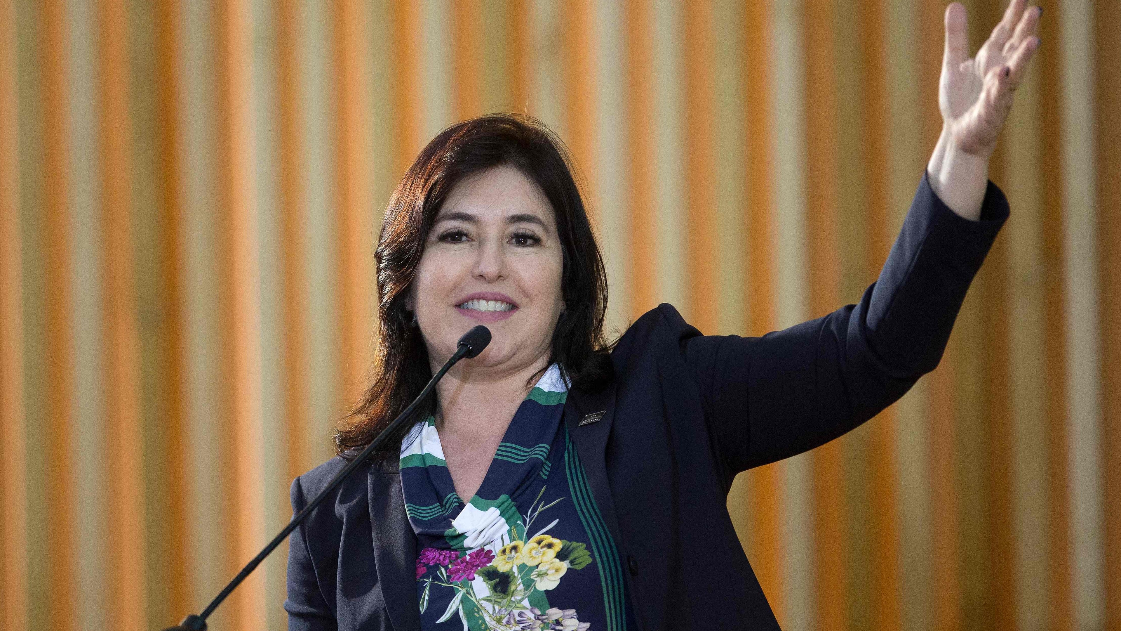 Simone Tebet, mencionada como candidata ao Senado por S&atilde;o Paulo, durante evento p&uacute;blico -  (crédito: Daniel RAMALHO / AFP)
