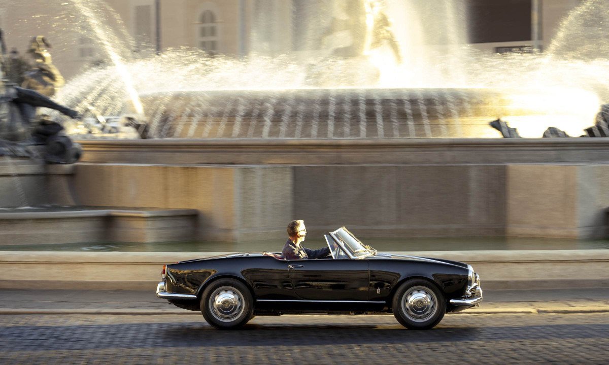 O roteiro italiano do Anantara, em parceria com a Alfa Romeo,  apresenta atualmente uma Giulietta Spider de 1958 em passeios por Roma