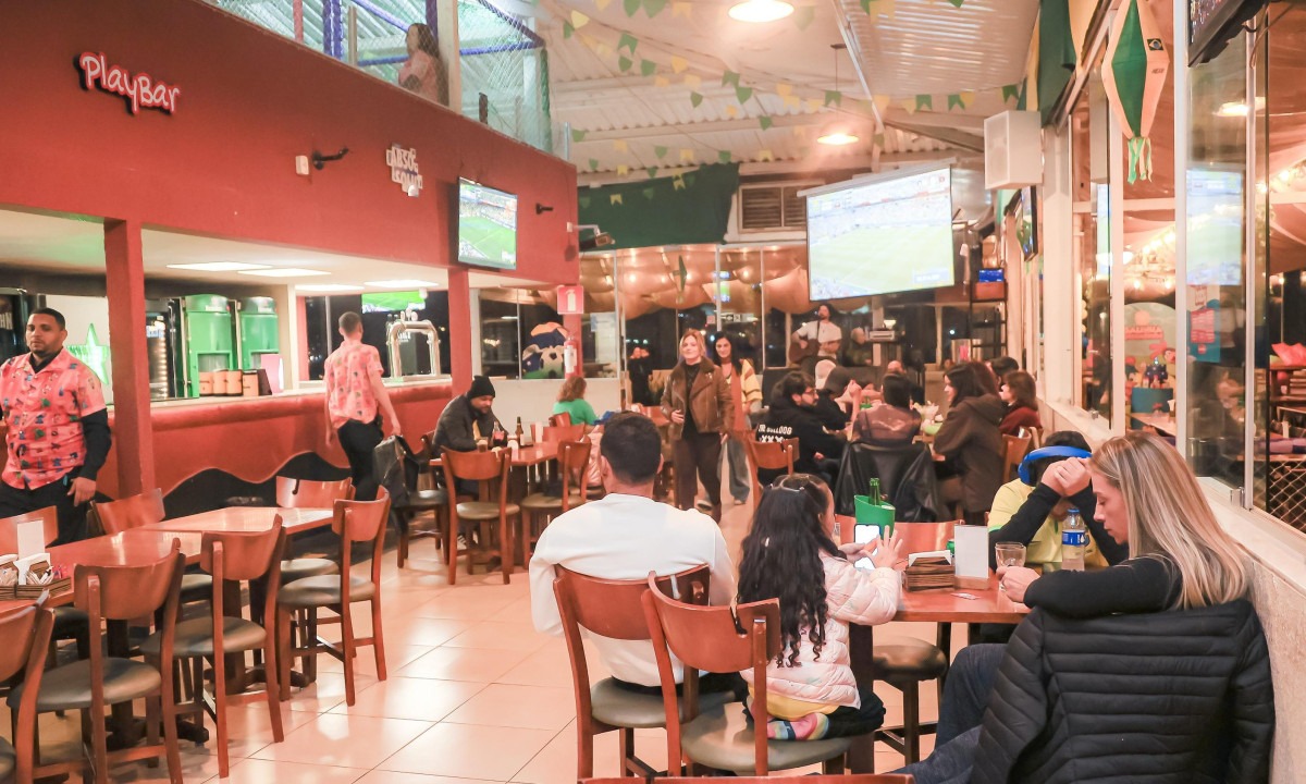 Play Bar oferece chope grátis para eleitores e programação especial no fim de semana das eleições. - (crédito: @playbarbh / Divulgação)