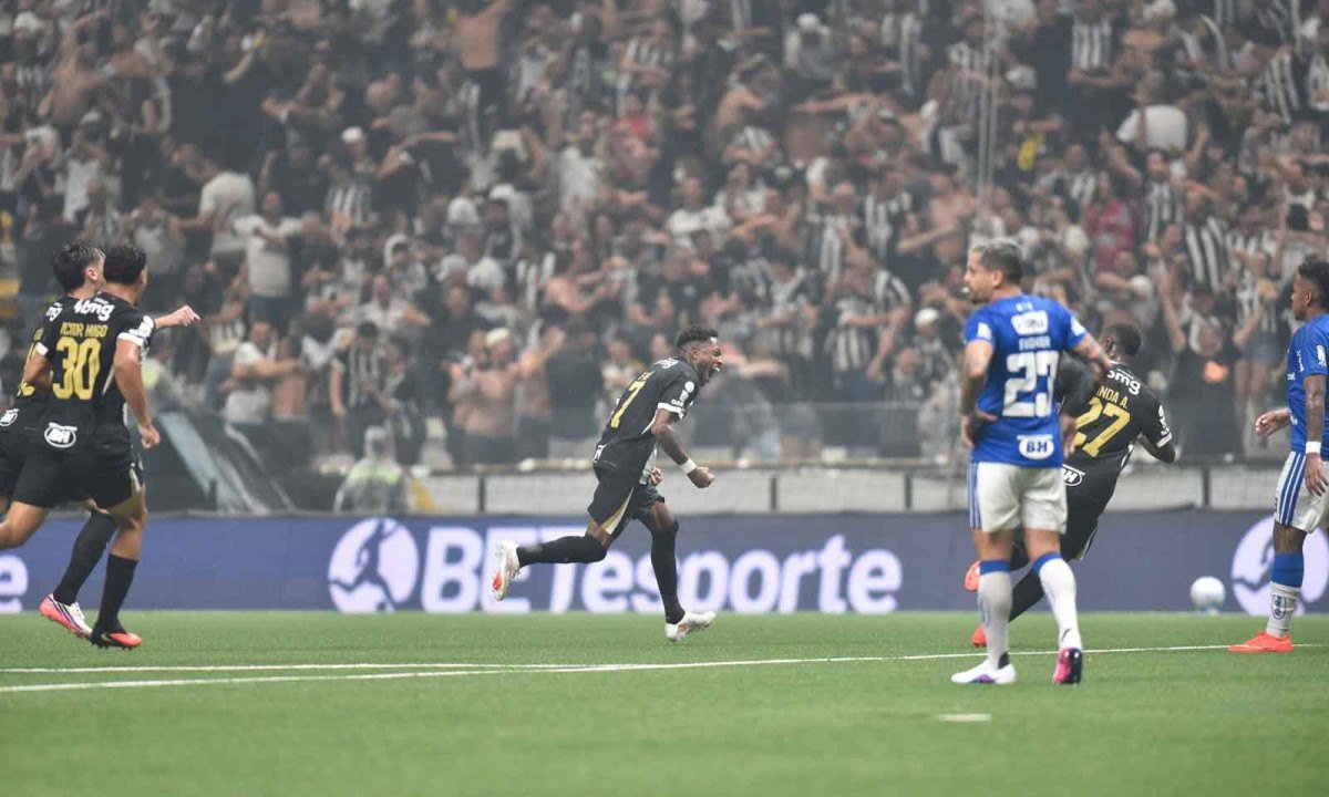 As bets participavam ativamente do dia a dia dos clubes, com patrocínios, entre outros, nos uniformes e estádios -  (crédito: Ramon Lisboa/EM/D.A Press)