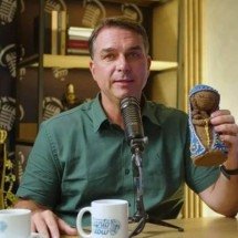 TSE impõe derrubada de posts que ligam Flávio à polêmica sobre santa - Reprodução