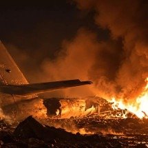 Bombardeiro nuclear cai e mata seis na Rússia