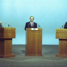 Flávio vai; Lula, não. Faltar ao debate da Globo é decisão de alto risco - Fernando Maia/AG. O GLOBO – 14/12/1989