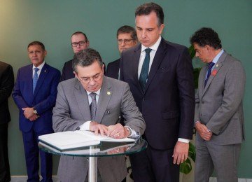 Ex-senador tomou posse como ministro do TCU -  (crédito: Divulgação/ Rodrigo Pacheco)