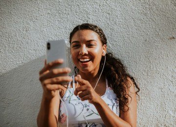 Uso constante de est&iacute;mulos digitais pode afetar a aten&ccedil;&atilde;o, a motiva&ccedil;&atilde;o e a capacidade de encontrar satisfa&ccedil;&atilde;o em atividades de longo prazo -  (crédito: Reprodu&ccedil;&atilde;o)