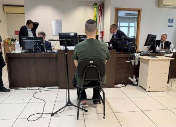 Amanda Christina Souza Pinto está sendo julgada pelo tribunal do júri -  (crédito: TJMG)