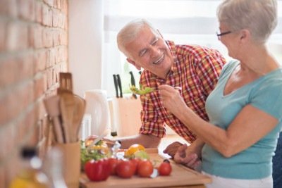 É preciso movimentar o corpo diariamente, priorizar o sono e ter uma dieta saudável, com mais alimentos in natura -  (crédito: gpointstudio/magnific)