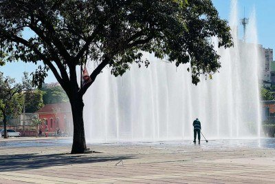 Em meio a onda de calor, a capital mineira pode ter pancadas de chuva -  (crédito: Edésio Ferreira/EM/D.A Press)