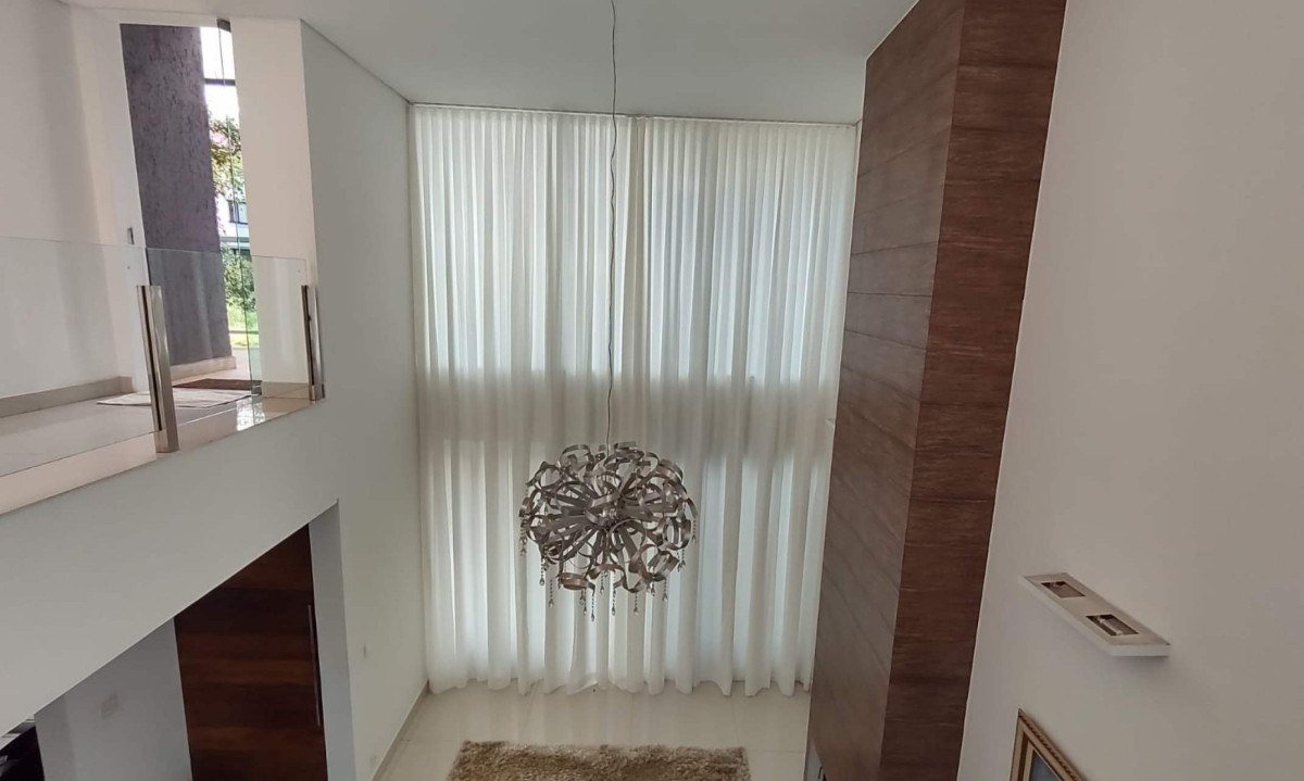 Persianas automatizadas ganham espaço em projetos de casas inteligentes em BH - (crédito: PulseBrand)