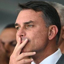 Flávio Bolsonaro desiste de participar do debate na TV Globo - MAURO PIMENTEL/AFP