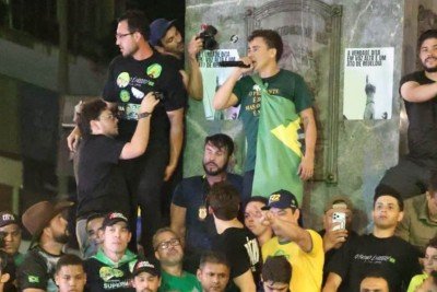 Nikolas Ferreira transformou a Pra&ccedil;a Sete em palanque -  (crédito: Marcos Vieira/EM/D.A. Press)