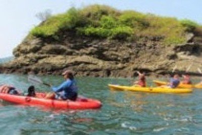 A Costa Rica, destino de ecoturismo e belezas naturais, oferece atividades como passeios de caiaque em suas &aacute;guas -  (crédito: Divulga&ccedil;&atilde;o / @costarica.org)