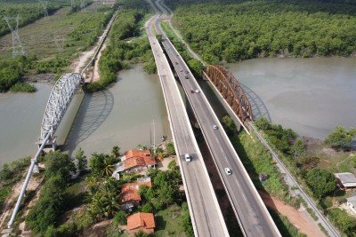 A complexa infraestrutura de pontes em S&atilde;o Lu&iacute;s, Maranh&atilde;o, onde uma nova obra substituir&aacute; a antiga liga&ccedil;&atilde;o da BR-135 -  (crédito: Wikipedia / Daniel Meneses)
