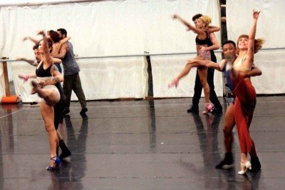 'Lecuona' é composta por 11 pas de deux, criados por Rodrigo Pederneiras, a partir da música do compositor cubano 
 -  (crédito: Jair Amaral/EM.D.A press)