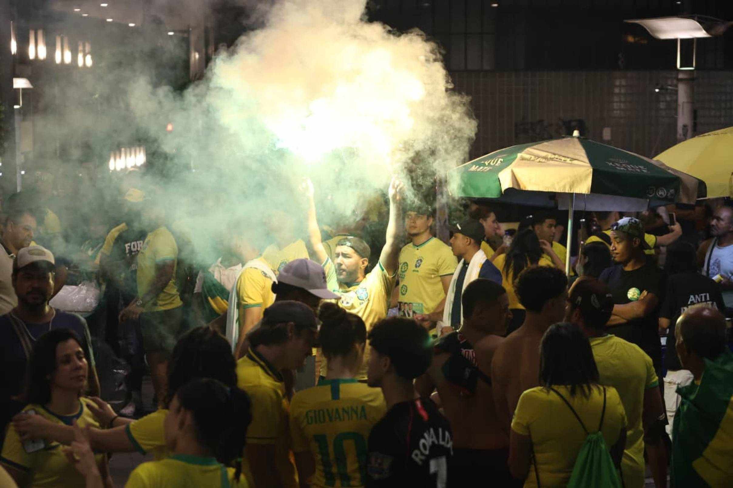 Cruzamento das avenidas Afonso Pena e Amazonas ficou parado durante ato bolsonarista