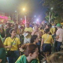 Apoiadores aguardam Flávio Bolsonaro e Nikolas Ferreira em Montes Claros  - Luiz Ribeiro/EM/DA.Press