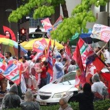 Chuva não dispersa apoiadores de Lula antes de ato em BH - Marcos Vieira/EM/DA.Press