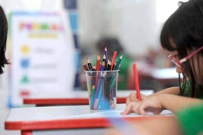 Crian&ccedil;a em institui&ccedil;&atilde;o da rede p&uacute;blica de ensino de bh: 
melhores colocadas obtiveram notas acima de 7 no Ideb -  (crédito: Alexandre Guzasanche/EM/D.A Press)