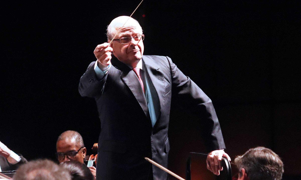 Roberto Tibiriçá construiu uma trajetória marcada pela atuação à frente de orquestras, pelo trabalho com gravações e pela formação de repertórios e projetos ligados à música clássica - (crédito: Paulo Lacerda/FCS)