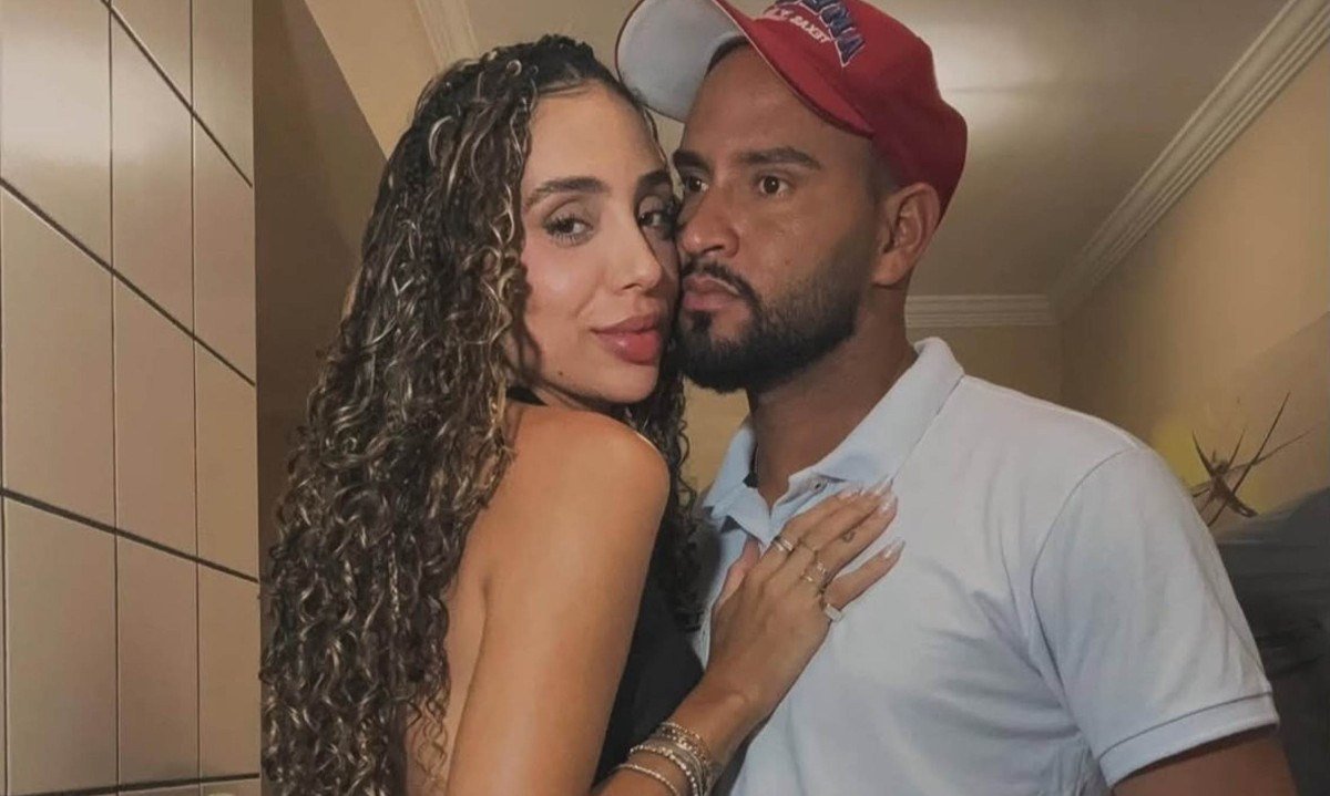Anna Karoliny Batista Couto e Ângelo Alexandre Mota dos Santos morreram em acidente nesta sexta-feira (2/10) - (crédito: Reprodução Instagram)