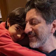 Lito Sousa gravou três vídeos com lições de vida para o filho assistir nos aniversários de 9, 14 e 18 anos - Tupi