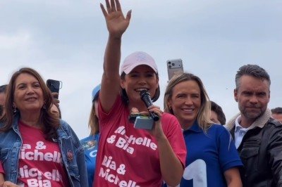 Ex-primeira-dama e candidata ao Senado pelo DF esteve em motociata em Bras&iacute;lia neste s&aacute;bado (3/10) que antecede as elei&ccedil;&otilde;es  -  (crédito: Celina Le&atilde;o/Reprodu&ccedil;&atilde;o Instagram )