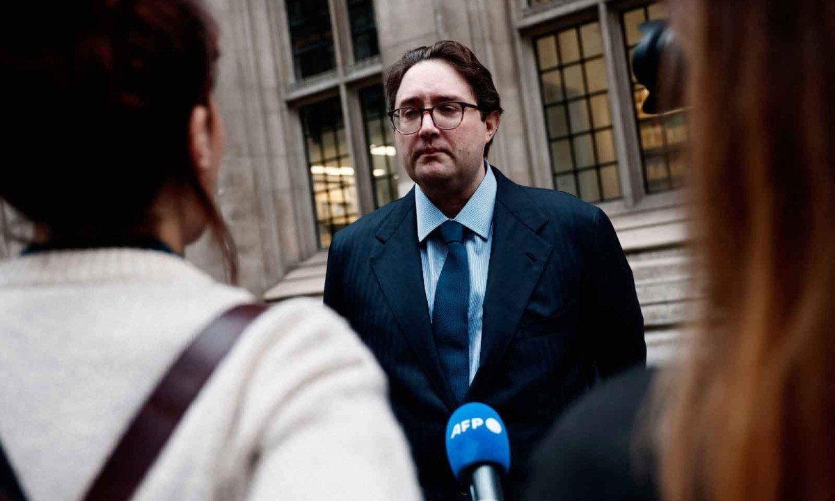 O advogado Tom Goodhead, que integrava a equipe que levou o caso dos atingidos de Mariana à Justiça inglesa, deixou o escritório em meio a acusações de uso indevido de verbas e se associou a outro, indicado por representantes das vÃtimas para passar a defendê-las - (crédito: BENJAMIN CREMEL/AFP â?? 21/10/2024)