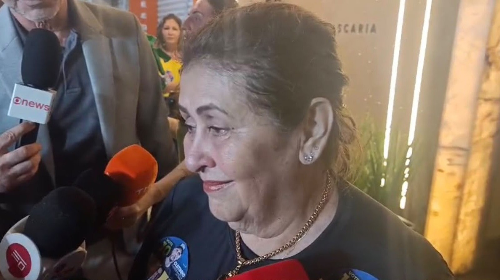 Cleitinho Azevedo lidera apuração para o Governo de Minas Gerais